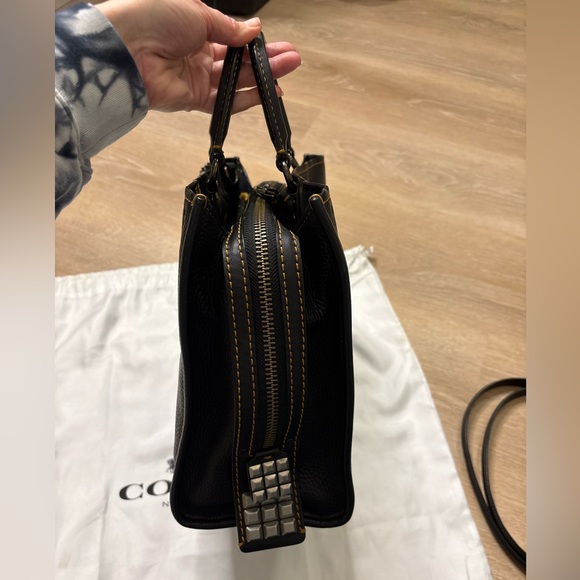 Coach 1941 Rogue 30 Pyramid Eye - Picture 8 of 13